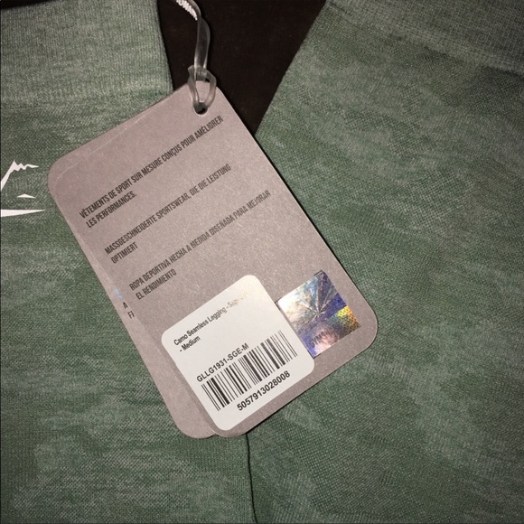 Gymshark Camo Leggings - Picture 5 of 6